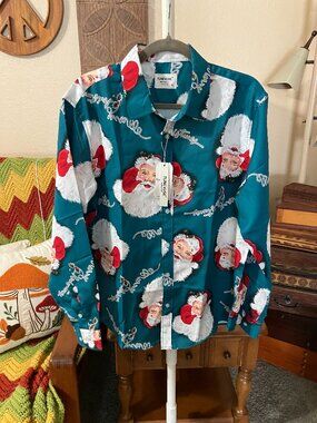 NWT Men’s Sz. M Tunevuse Regular Fit Long Sleeve Button Down Santa Claus Shirt